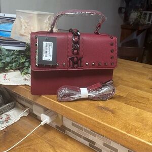 Badgley Mischka WINE Shoulder Bag with black Stud Details WITH crossbody strap